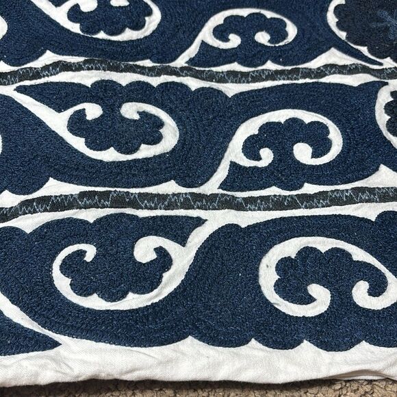 Pottery barn decorative pillow case embroidered abstract waves clouds floral - Picture 2 of 5